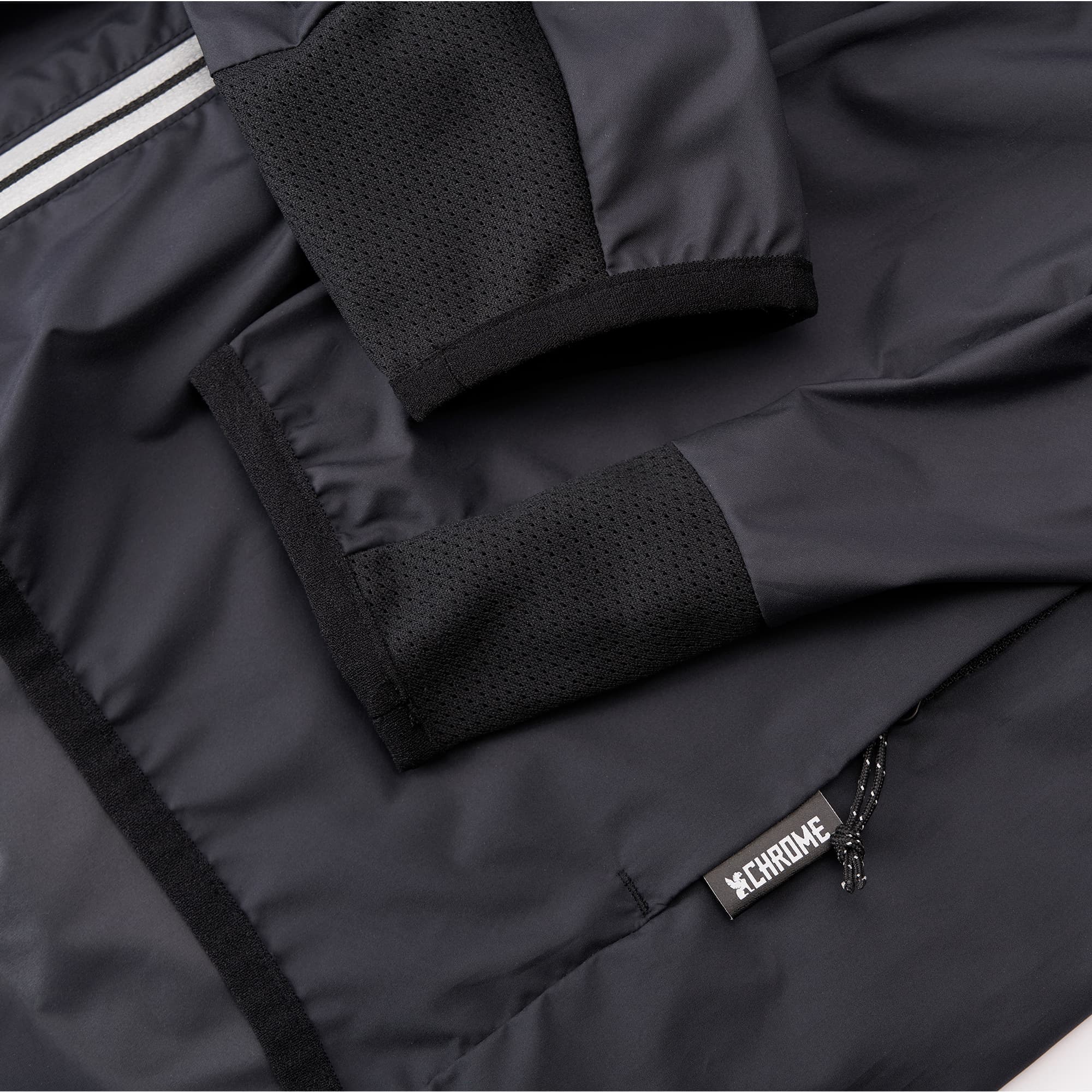 Lightweight packable wind breaker in black cuff detail